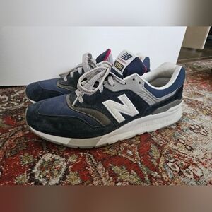 WOMENS New Balance 997H Sneakers